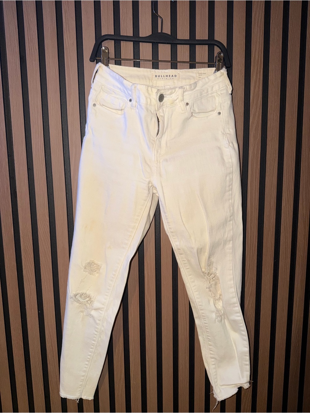 Bullhead White Distressed High-Rise Skinny Jeans